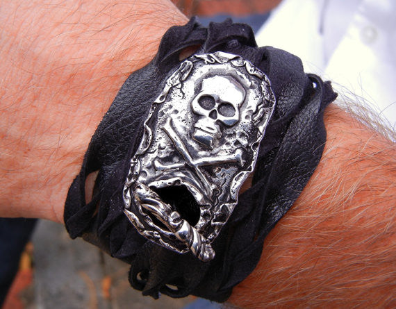 Men's Skull Belt Buckle Bracelet - HappyGoLicky Jewelry