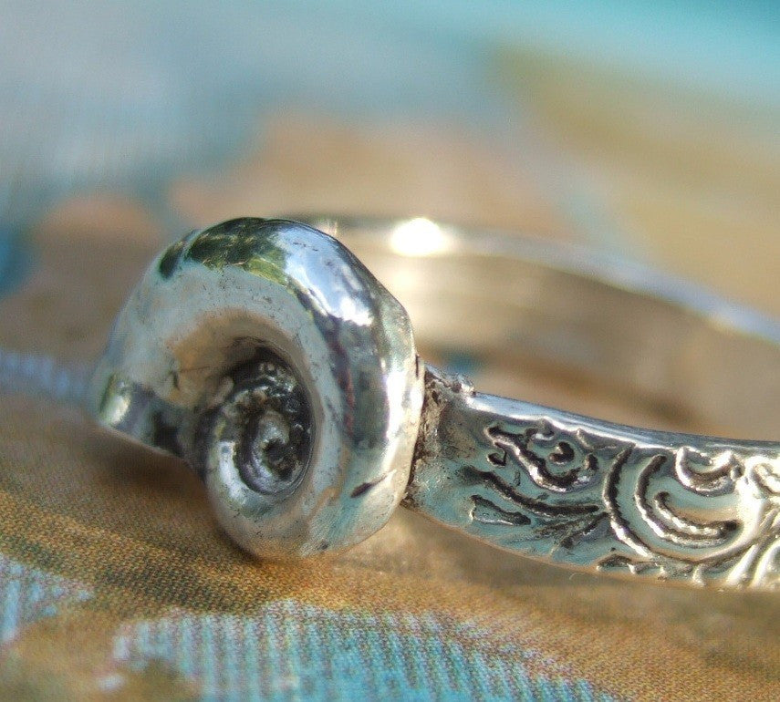 Simple SeaShell Ring - HappyGoLicky Jewelry